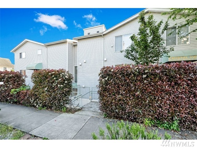 1729 12th Ave S Unit 202 Unit 202 Seattle WA 98144
